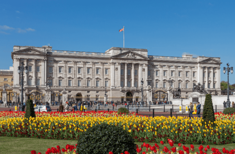 Palácio de Buckingham, ponto turístico mais importante em Londres