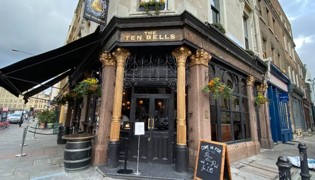The Ten Bells - Pub que as duas últimas vítimas de Jack Estripador foram vistas com vida.