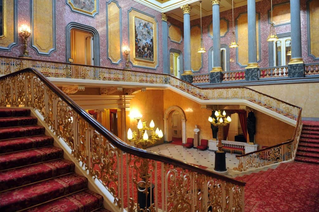 Interior do Palácio de St James - Londres - Turismo em Londres - Turistando em Londres - Batepapo.blog