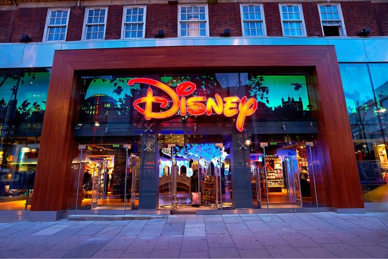 Natal em Londres - O que fazer no natal em Londres - visitar a Disney store - turistando em Londres - bate papo blog